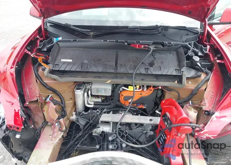 2023 Tesla Model Y Awd/Long Range Dual Motor All-Wheel Drive z USA, uszkodzony, nr VIN 7SAYGAEE6PF777290